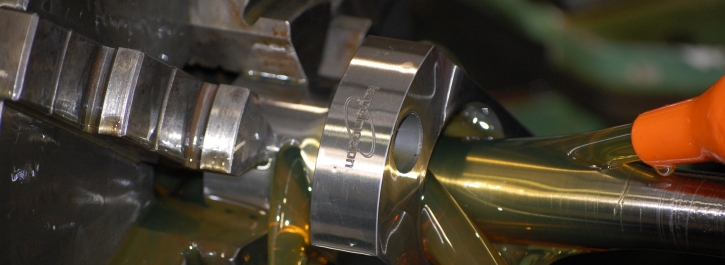 Ball nut internal thread grinding